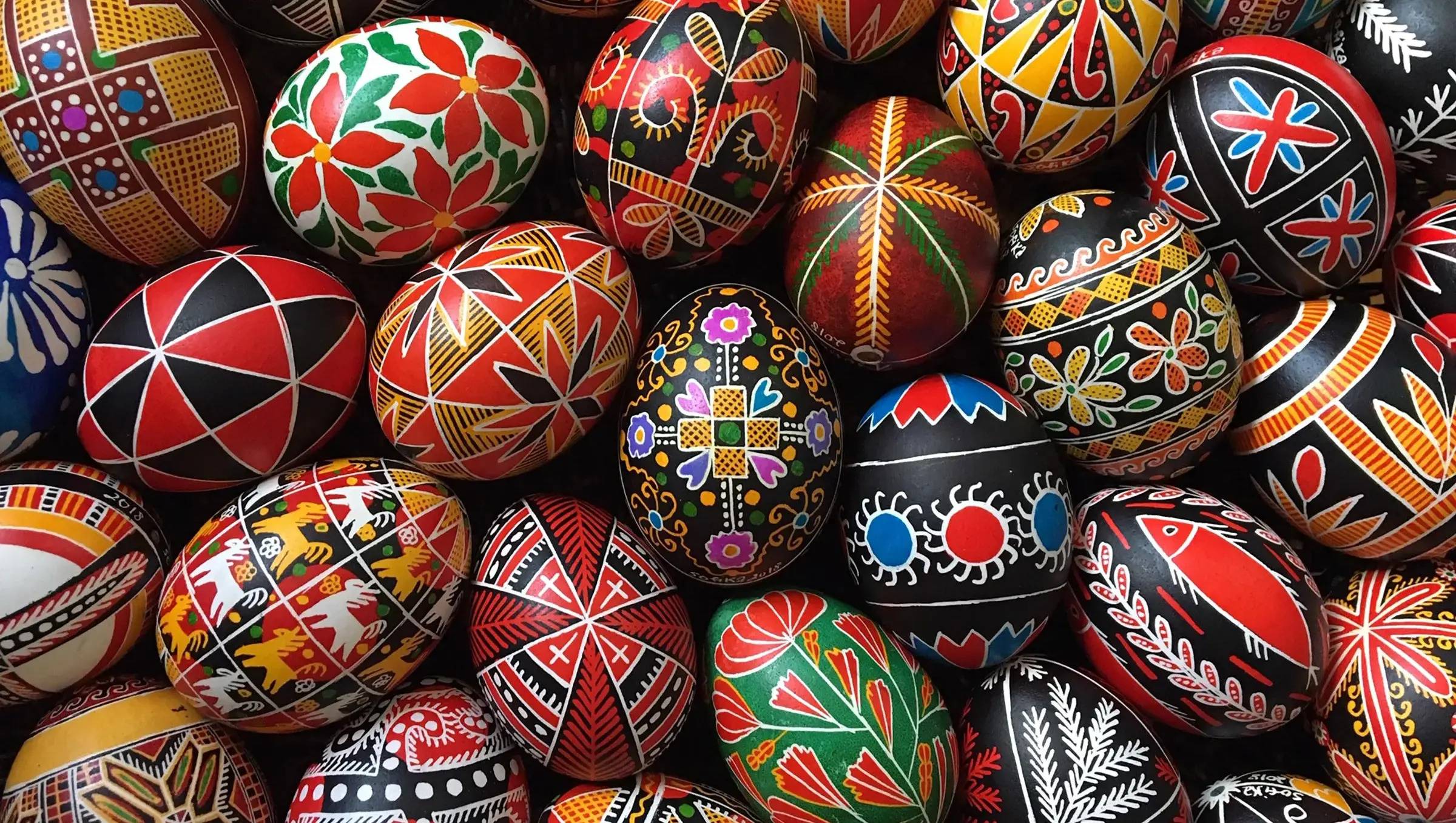 ukrainian-decorative-eggs