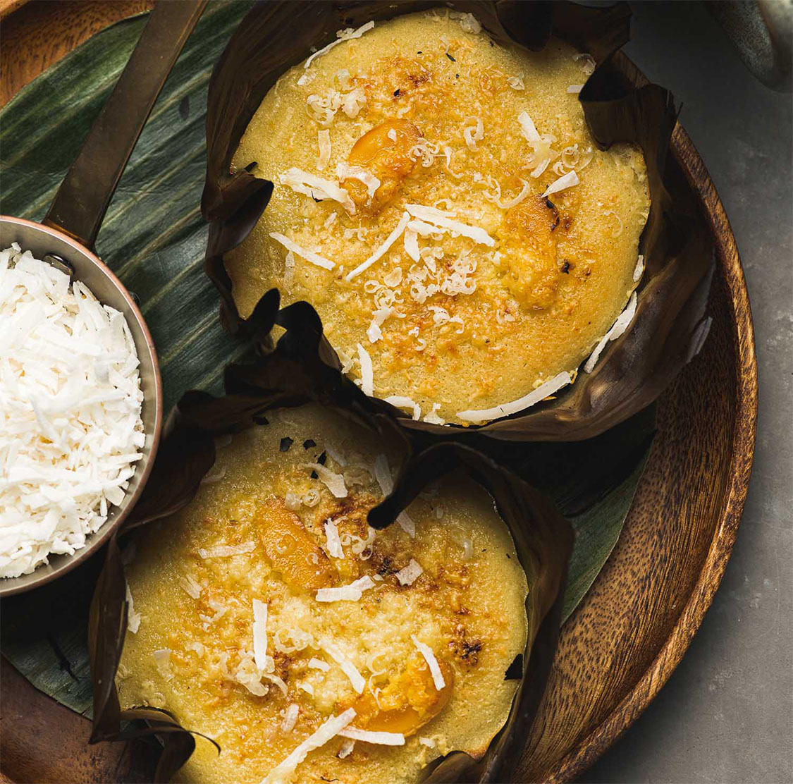 two small bibingka cakes